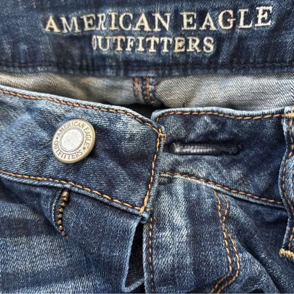 American Eagle Outfitters skinny denim jeans
Size 4 regular - Picture 5 of 7